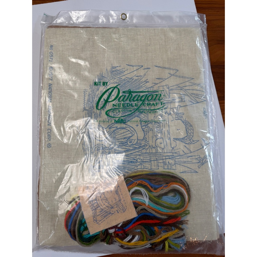 VTG Paragon Mother Swan Hummel Crewel Stitchery Kit 12in 0571 Hummel Art - Picture 7 of 7